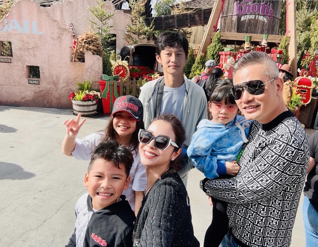 Hoa hậu đông con nhất nhì showbiz Việt: U40 vẫn đẹp nõn nà, đáp trả tinh tế khi bị nói đẹp mà 2 đời chồng-9