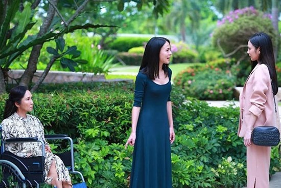 Chị dâu vừa trách mẹ chồng vừa bật khóc nức nở trước mặt cả nhà khiến vợ chồng tôi chỉ biết nhìn nhau