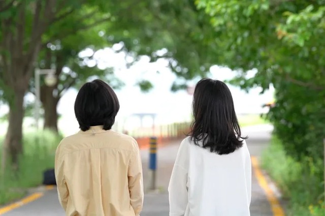 Ly hôn sau khi nghe lời bạn thân khuyên, tôi suy sụp khi thấy chân dung người tình của chồng cũ-2