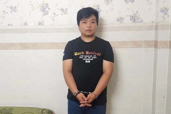 Cướp điện thoại, xong bắt nạn nhân chở đi tìm cửa hàng để bán
