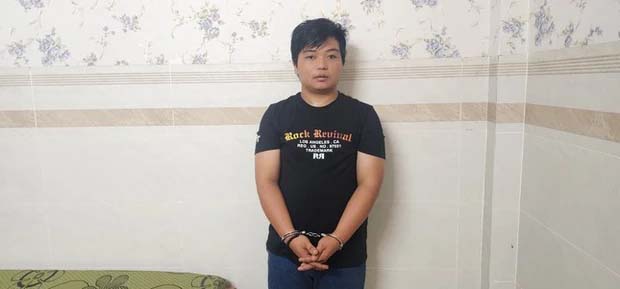 Cướp điện thoại, xong bắt nạn nhân chở đi tìm cửa hàng để bán-1