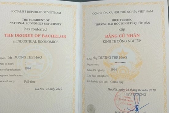 Đòi trường đại học bồi thường vì bị giữ bằng cử nhân 30 năm