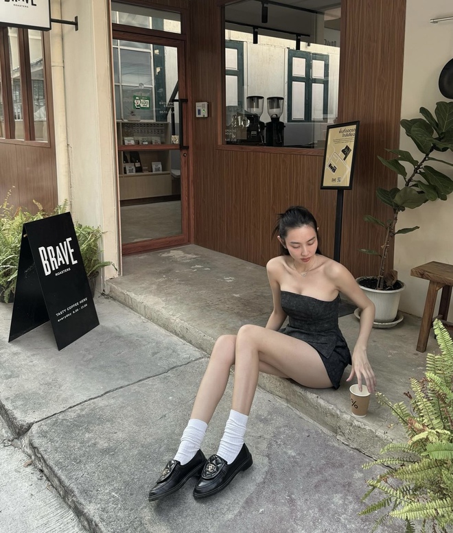 Style vi vu Thái 10 điểm của Thùy Tiên: Xinh yêu lại cực tôn dáng-6