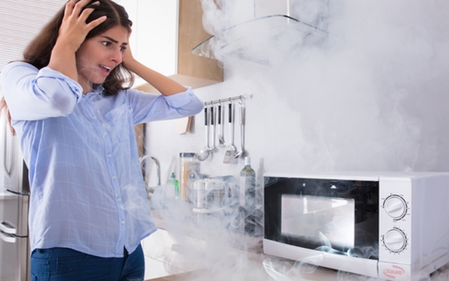 Đặt đồ lên nóc lò vi sóng có sao không? Việc quan trọng nhưng rất nhiều người chủ quan-2