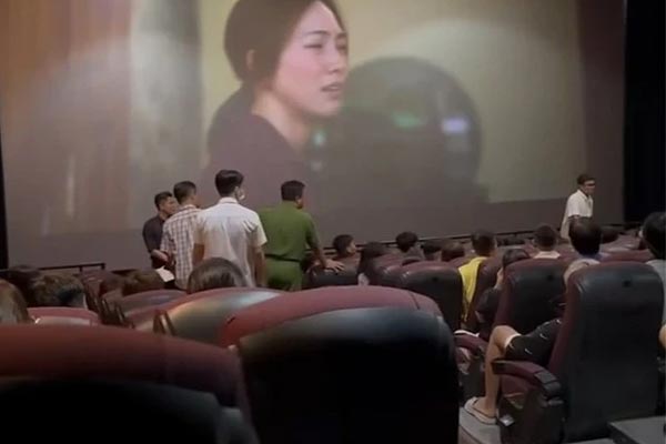 Để khán giả dưới 18 tuổi xem Mai, loạt rạp chiếu phim bị phạt-4