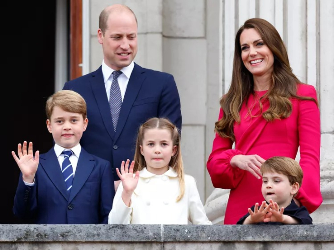 William và Kate đang bí mật đào tạo con trai cả trở thành vị vua tương lai, giúp con không hoảng sợ khi thực hiện các nhiệm vụ hoàng gia-1