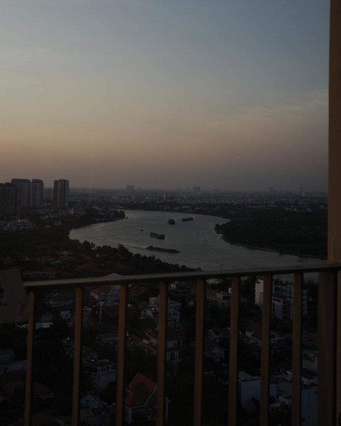 Khám phá căn hộ view sông Sài Gòn, vibe vô cùng thơ mộng của Hồ Thu Anh - linh cứu hoả xinh đẹp trong Đi về phía lửa-4