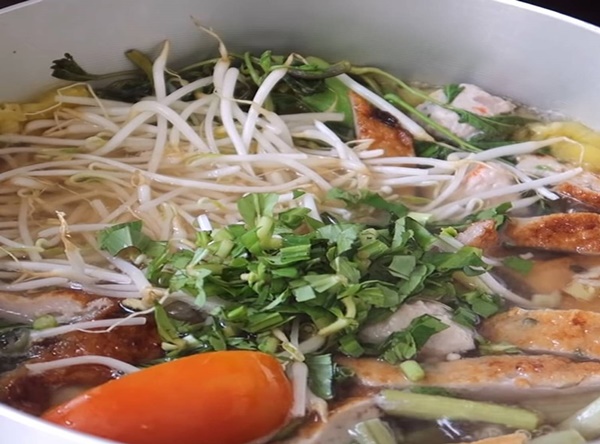 Thay đổi thực đơn gia đình bằng món canh chua cá thác lác thơm ngon nức mũi, ngửi thôi đã thèm-16