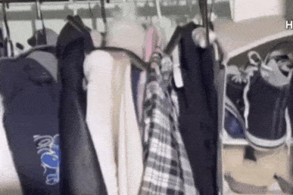 Mở tủ quần áo, cả nhà sốc nặng khi phát hiện ra thứ cực độc