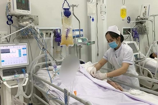 Bác sĩ chỉ ra các loại thực phẩm thường gây ngộ độc do độc tố Botulinum Toxin, có dấu hiệu này sau khi ăn cần đi khám ngay