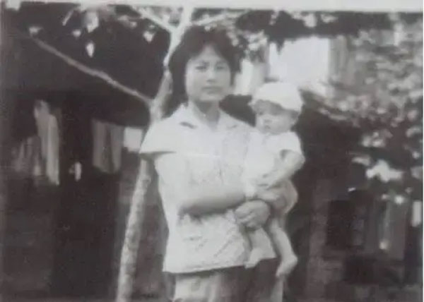 Mẹ già 83 tuổi đầu độc con trai rồi ra tự thú, cảnh sát tra án không cầm được nước mắt khi biết câu chuyện bi thương phía sau-2