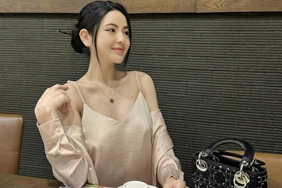 Lấy Quang Hải vừa nổi tiếng, giàu lại còn có ưu điểm này, bảo sao Chu Thanh Huyền nói: “Biết thế lấy chồng sớm hơn”