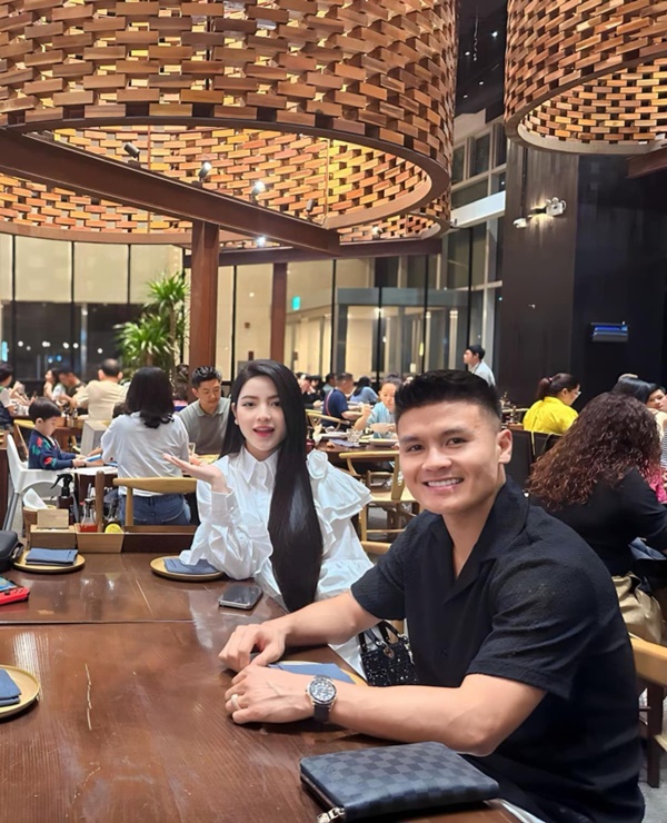 Lấy Quang Hải vừa nổi tiếng, giàu lại còn có ưu điểm này, bảo sao Chu Thanh Huyền nói: Biết thế lấy chồng sớm hơn”-2