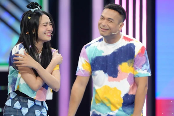 Ninh Dương Lan Ngọc nói gì về chuyện xây nhà trên đất fan tặng ở Scotland?-4