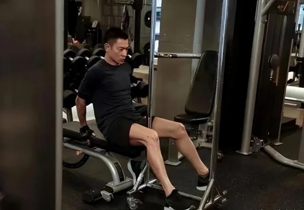 Lưu Đức Hoa 63 tuổi khoe thực đơn 3 bữa/ngày, ăn thế bảo sao luôn trẻ trung, phong độ như quý ông tuổi 40-4