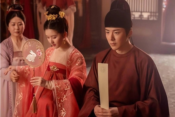 Người đàn ông kêu cứu vì quá mệt với 8 năm làm nội trợ cho vợ kiếm tiền-3