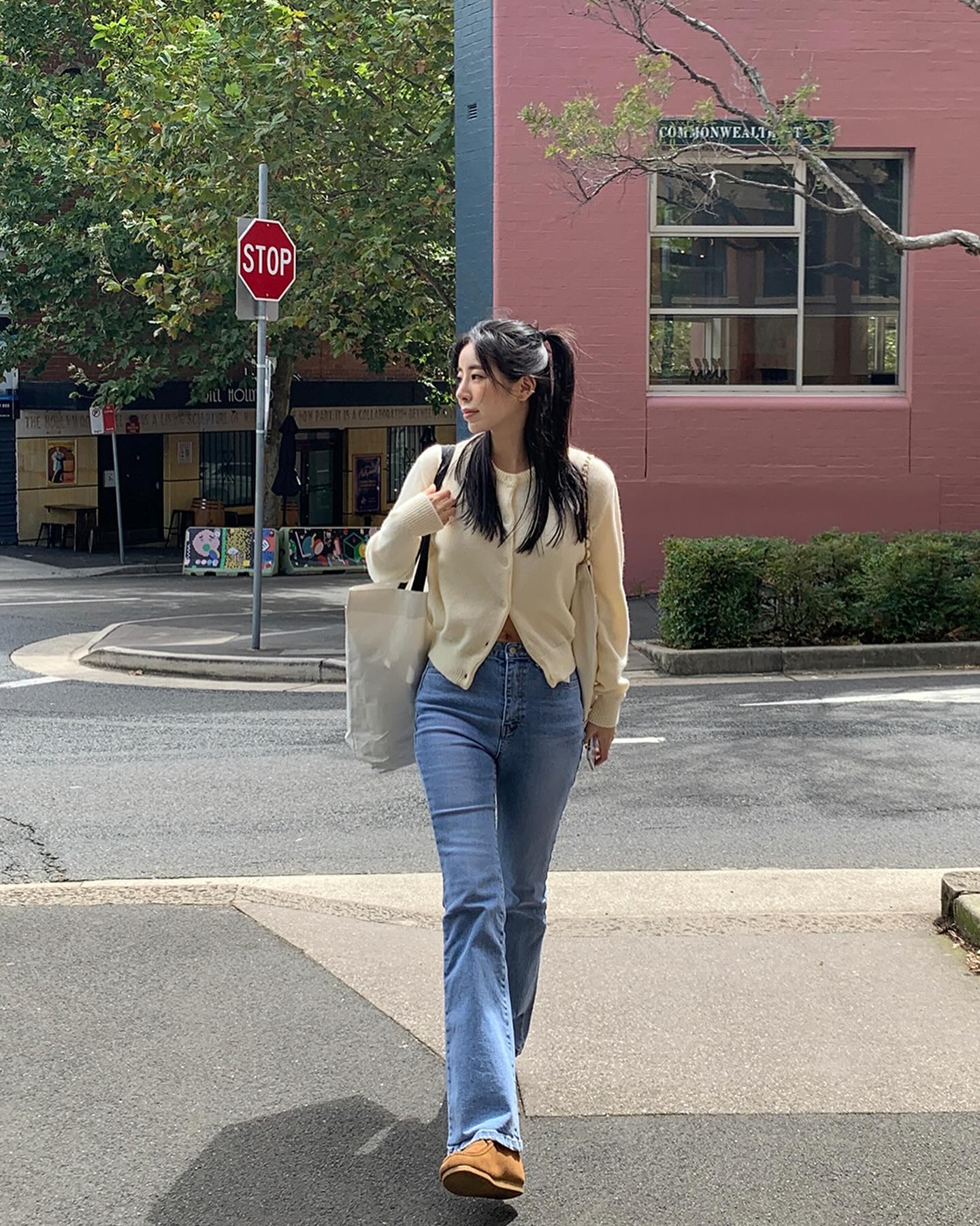 5 kiểu quần dài đang là xu hướng, chị em nên sắm cho tủ đồ để sành điệu hơn năm ngoái-4