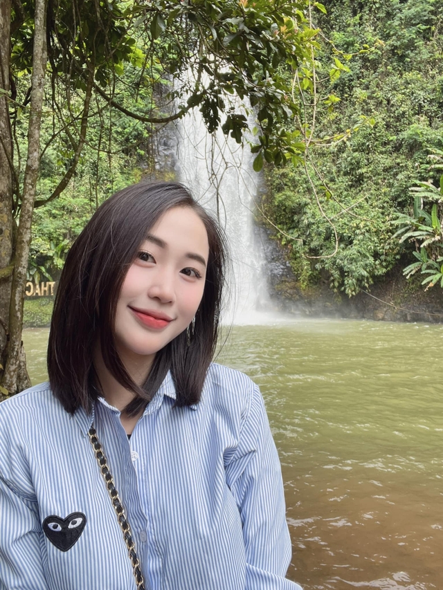 Nữ phi công đầu tiên ở Việt Nam lái dòng máy bay phản lực: Xinh như Hoa hậu, 23 tuổi đã là cơ phó-7