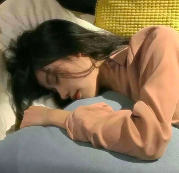 Sáng nào cũng tỉnh dậy vào đúng khung giờ này chứng tỏ có 2 cơ quan nội tạng bị tắc nghẽn, coi chừng tuổi thọ ngắn-3