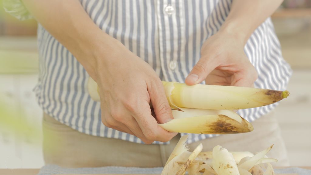 Món ăn giảm cân: Măng tươi nhồi thịt hấp giòn ngọt ngon-1