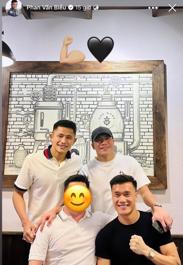 Bố của Bùi Tiến Dũng, Tiến Dụng qua đời: Quang Hải, Tiến Linh... chia buồn, thủ môn U23 Việt Nam mong đồng đội mạnh mẽ vượt qua nỗi đau-4