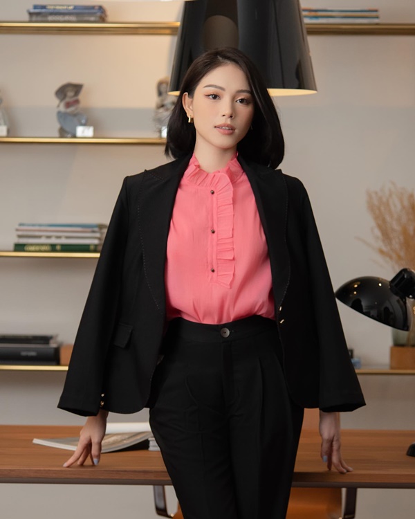 Tham khảo Linh Rin 10 cách diện quần âu thanh lịch, tôn dáng-5