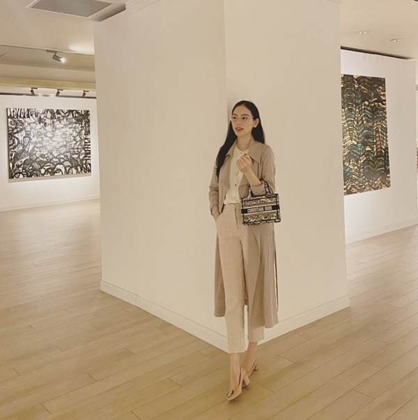 Tham khảo Linh Rin 10 cách diện quần âu thanh lịch, tôn dáng-8