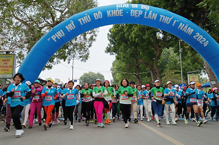 Hơn 300 vận động viên tham gia Giải đi bộ phụ nữ Thủ đô khỏe - đẹp” lần thứ I-5