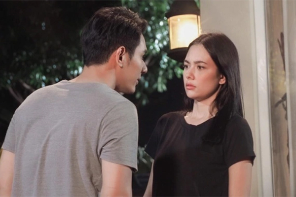 Nửa đêm, con trai ôm gối sang phòng hỏi một câu mà vợ chồng tôi rưng rưng nước mắt-2