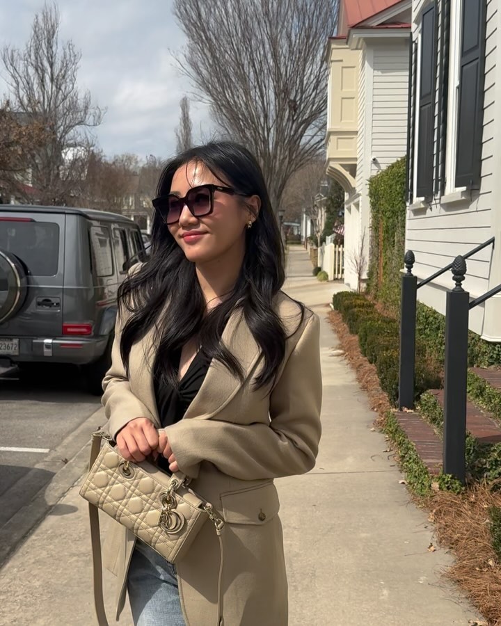 Phong cách diện đồ màu trung tính thanh lịch mà vẫn nổi bật của Văn Mai Hương-1