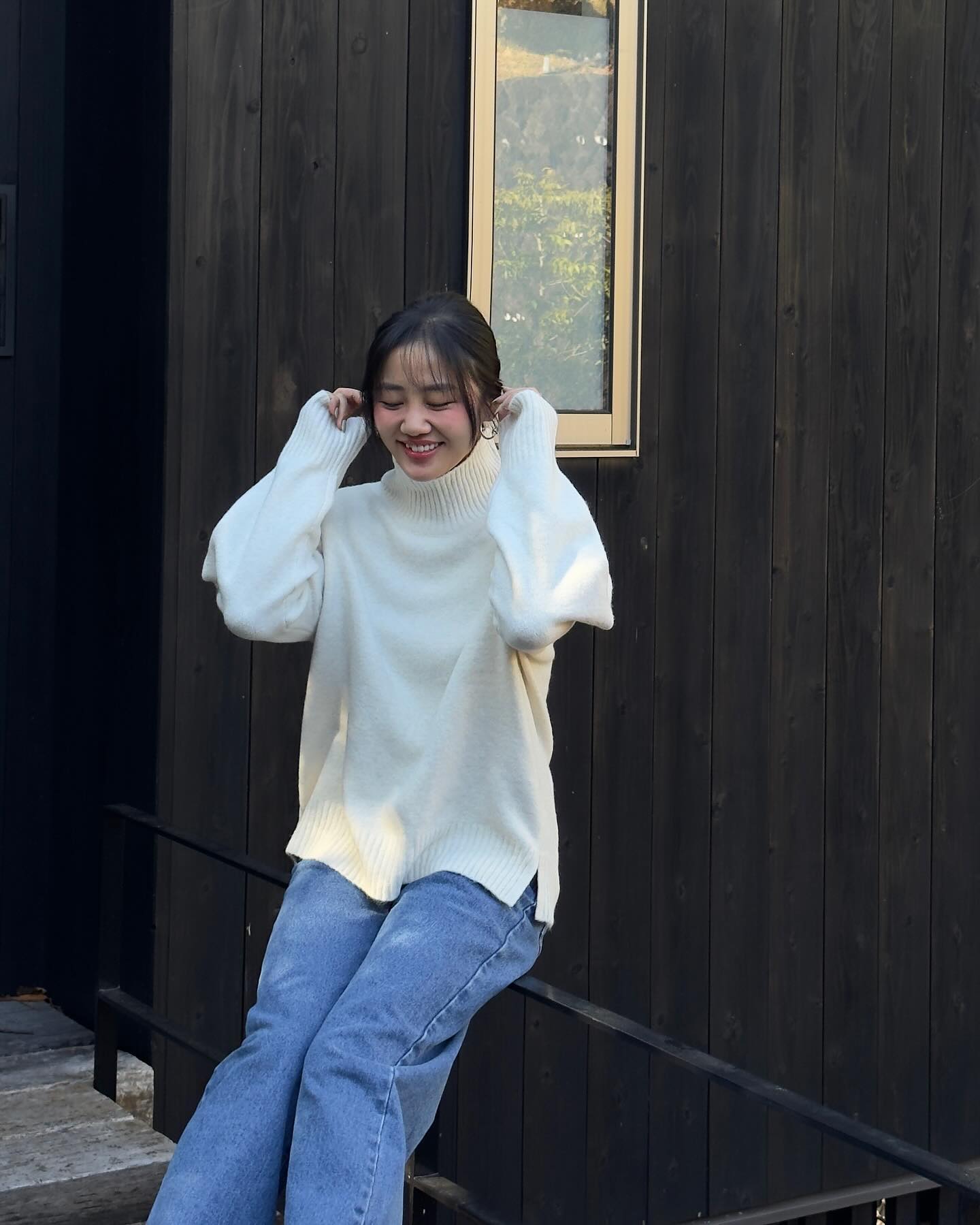 Phong cách diện đồ màu trung tính thanh lịch mà vẫn nổi bật của Văn Mai Hương-4