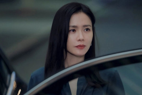 10 năm chăm mẹ chồng ốm không được coi trọng, tôi làm 1 việc khiến cả nhà hoảng hốt-1