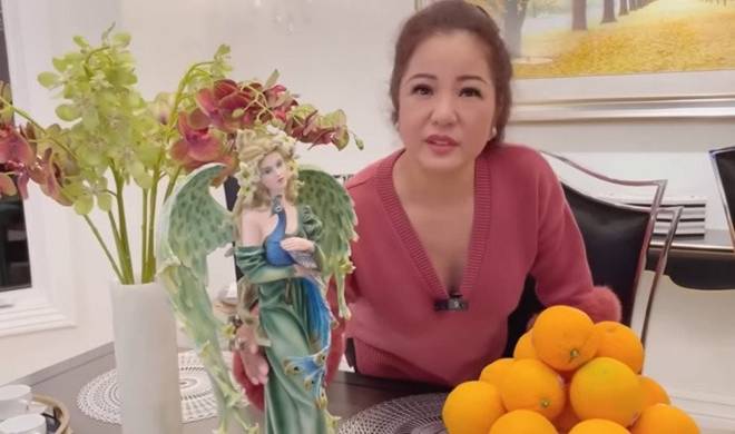 Dinh thự đôi lộng lẫy được Thúy Nga đăng tải nghi là của ca sĩ Huy MC: Bên trong rất nhiều đồ cổ-4