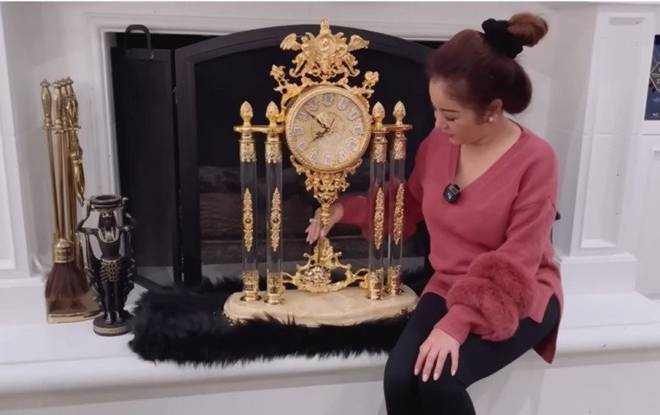 Dinh thự đôi lộng lẫy được Thúy Nga đăng tải nghi là của ca sĩ Huy MC: Bên trong rất nhiều đồ cổ-11