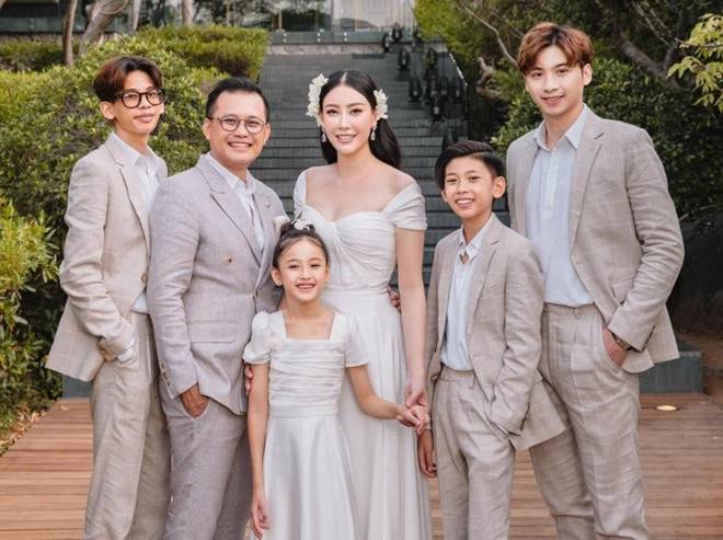 Hoa hậu Việt Nam họ Hà sinh con với chồng đại gia, đặt tên con gái 2 chữ nghe rất lạ tai-1