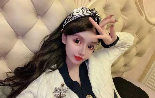 Mới 18 tuổi, cô gái đã 100 lần phẫu thuật thẩm mỹ, tốn gần 14 tỷ đồng-2