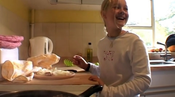 Thí nghiệm xã hội gây tranh cãi nhất lịch sử: 10 bé trai và 10 bé gái bị nhốt riêng nhà, kết cục khiến phụ huynh ân hận-6