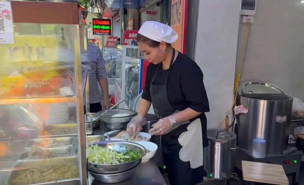 Vụ trao nhầm con 42 năm ở Hà Nội: Người mẹ nói lý do không muốn xét nghiệm ADN-1