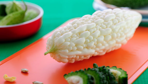 Kỳ kinh nguyệt là thời điểm vàng để giải độc tử cung: Phụ nữ chăm chỉ ăn mướp đắng, 4 món quà sẽ tự nhiên xuất hiện-3