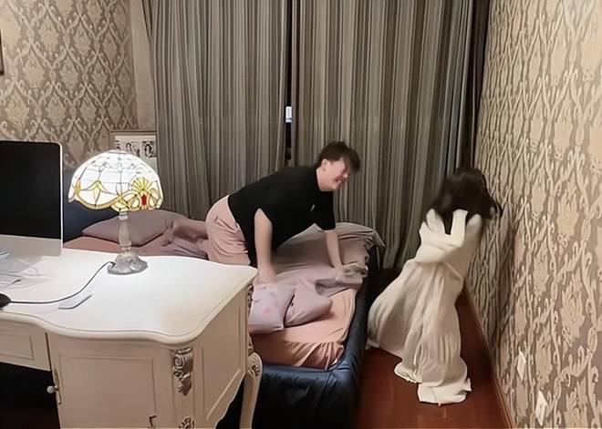 Ông bố hoảng loạn giữa đêm vì trò đùa nghịch ngợm của con gái, camera ghi lại khiến nhiều người chịu thua”-5