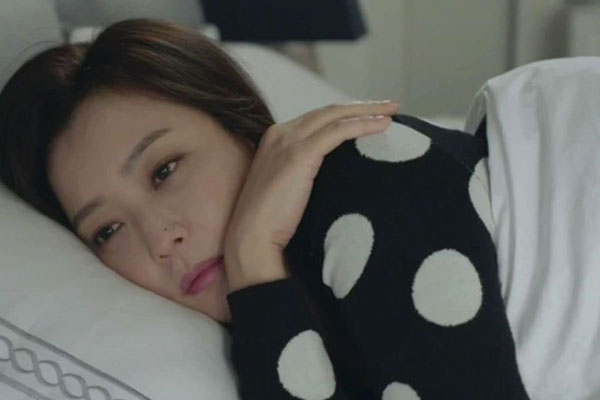 Sau 2 tháng mẹ chồng nằm liệt giường, bố chồng quyết định chia lại tài sản khiến cả nhà đều bất ngờ-2