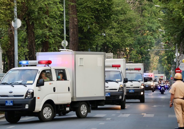 Bắt đầu xét xử bà Trương Mỹ Lan và các đồng phạm-12