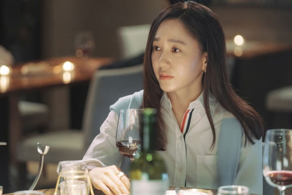 Chạy deadline” rồng vàng, vợ nhắn tin số phòng rồi giục: Ngoan xinh yêu đâu rồi-2