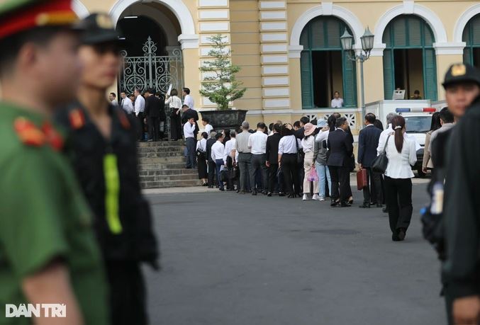 Bị cáo Nguyễn Cao Trí xin vắng mặt trong một số ngày xét xử-8