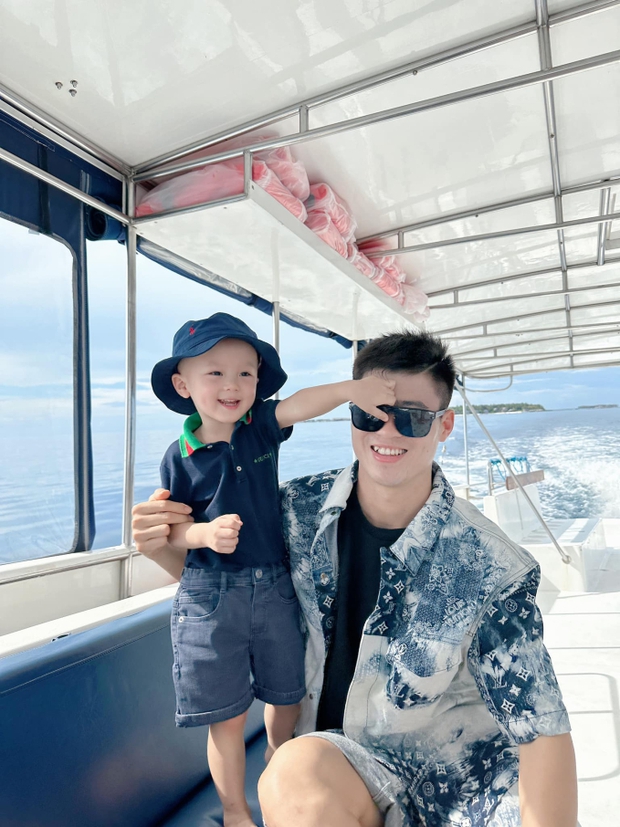 Vợ Duy Mạnh khoe đơn hàng xếp dày cả quyển, doanh thu khủng cỡ nào mà mua túi xách giá bằng cả căn nhà, đi du lịch thoải mái-3