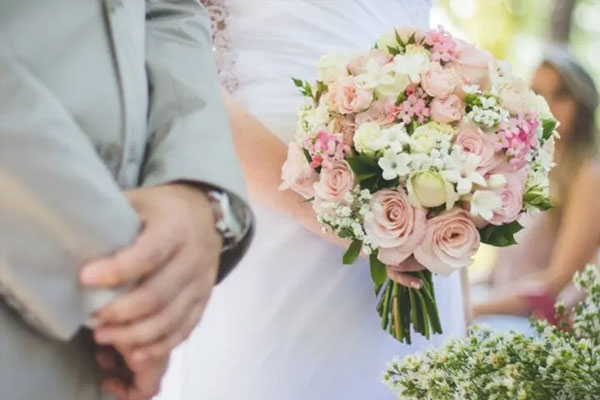 Nghi vợ lấy tiền mang cho chị gái sửa nhà, chồng lén lút làm một việc khiến cả hai suýt ly hôn-2