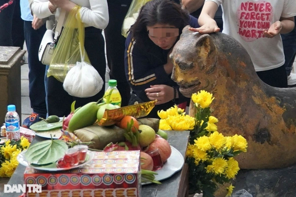 Người phụ nữ giả nhập thần hổ ở chùa Hương Tích nói do thiếu hiểu biết-2