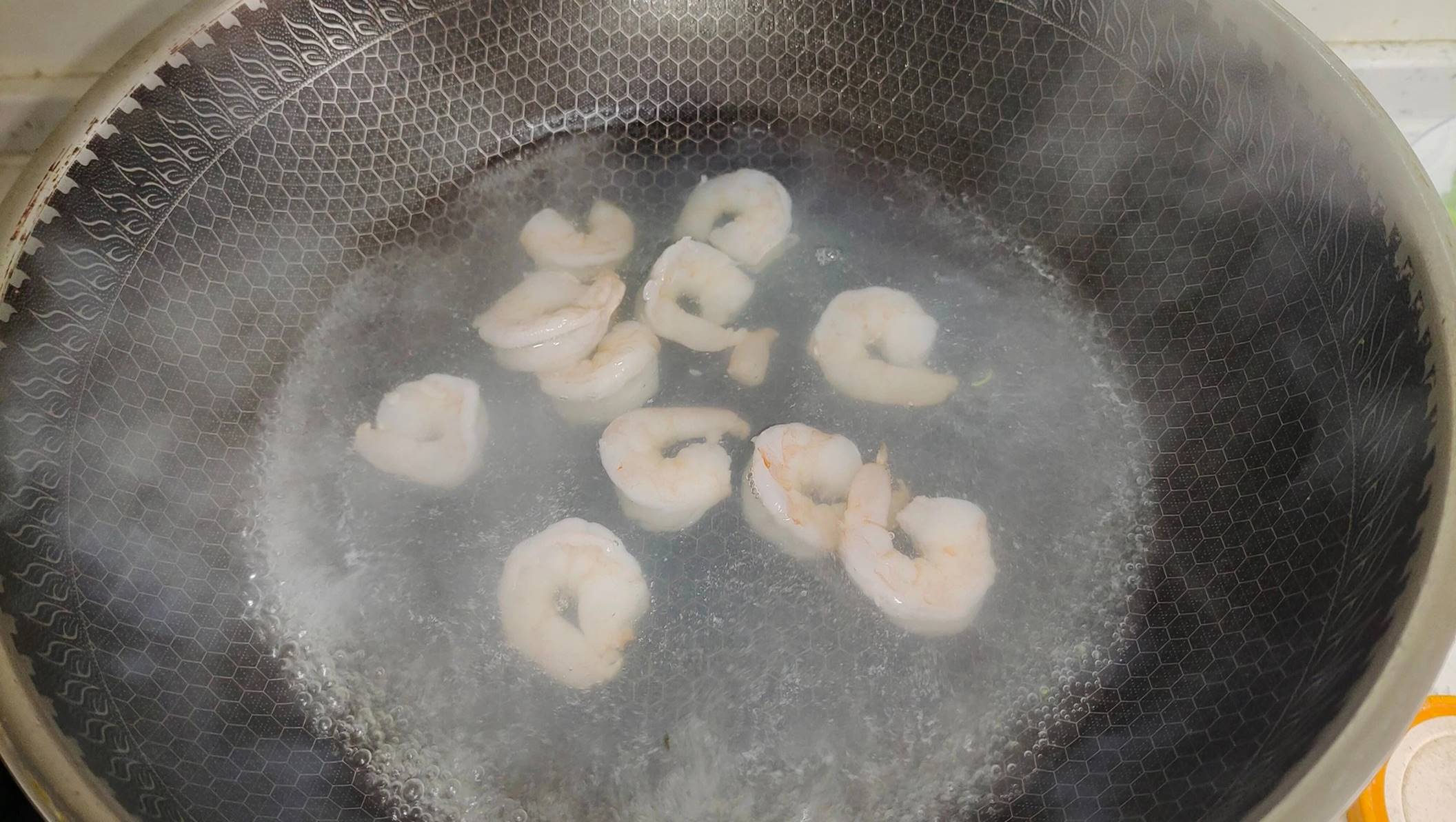 Loại hạt xuân xanh mướt, cải thiện trí thông minh, tốt cho xương khớp, xào với tôm thơm phức-9