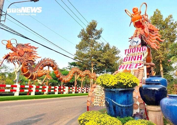 Cặp rồng lu ở Bình Dương được xác lập kỷ lục Việt Nam-1