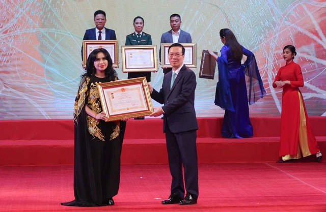 Ngọc hoàng Quốc Khánh, Xuân Bắc, Thanh Lam... nhận danh hiệu NSND-5